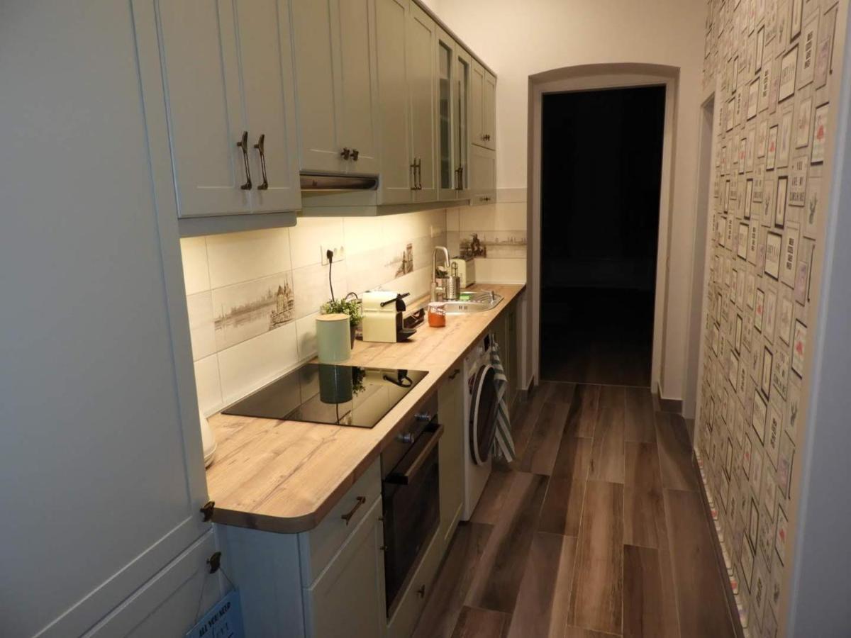 Gizella Apartman Budapest Exterior foto